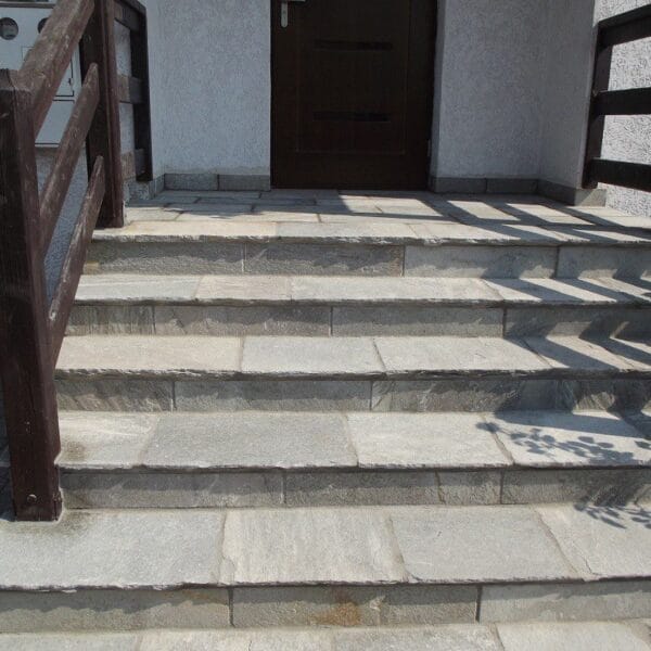 Gnejs Kavala - Ręcznie obijana