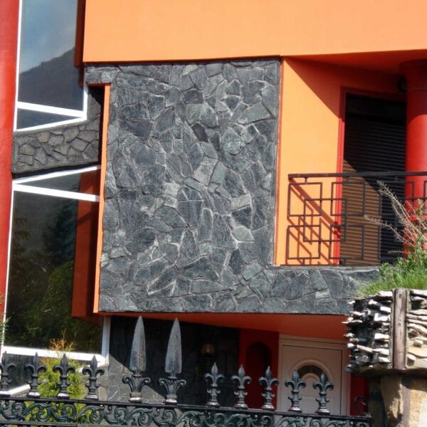 Gnejs ciemno-zielony