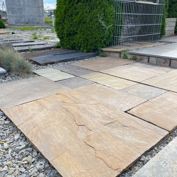 Płyty Kamienne Kwarco-Piaskowiec Beige Brown Łupane Układanka rzymska gr.2,5cm