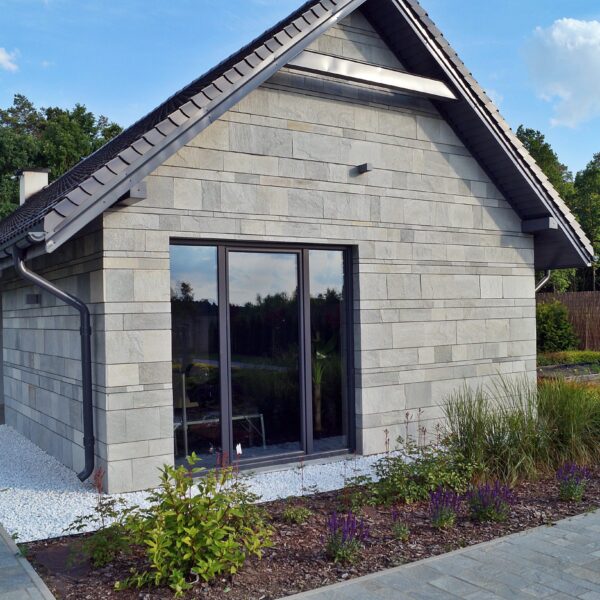 Kamień Na Elewację Szary Gnejs Cięty