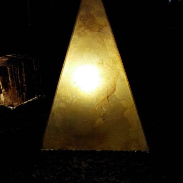 Lampa z Forniru Stożek