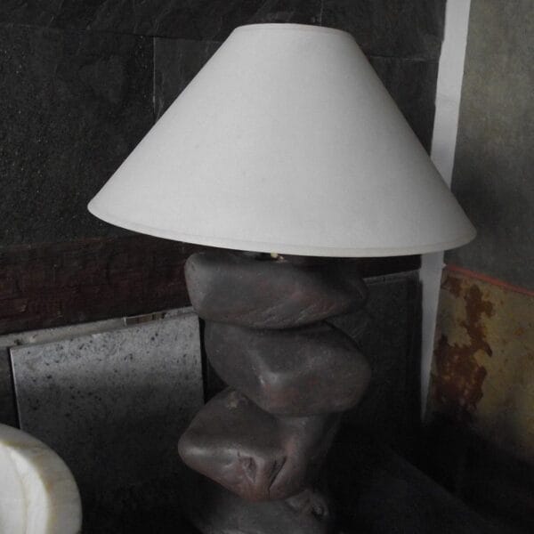 Lampa z Otoczaków Melafir