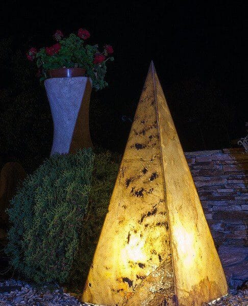 Lampa z Forniru Stożek