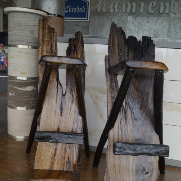 Krzesło barowe, hoker z czarnego debu Chrobak DESIGN